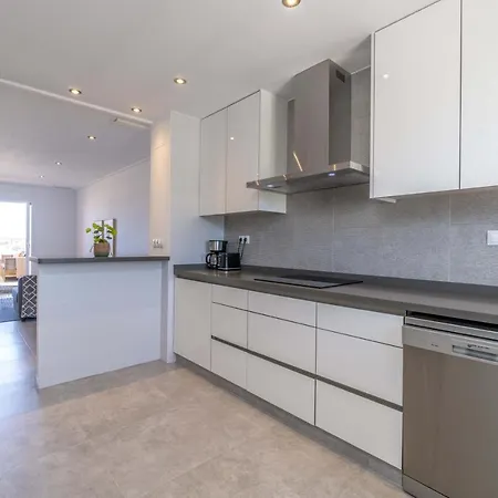 Modern Holiday With Spacious Terrace