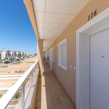 Modern Holiday With Spacious Terrace Τορεβιέχα