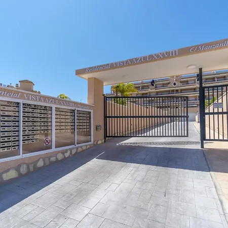 Modern Holiday With Spacious Terrace Διαμέρισμα